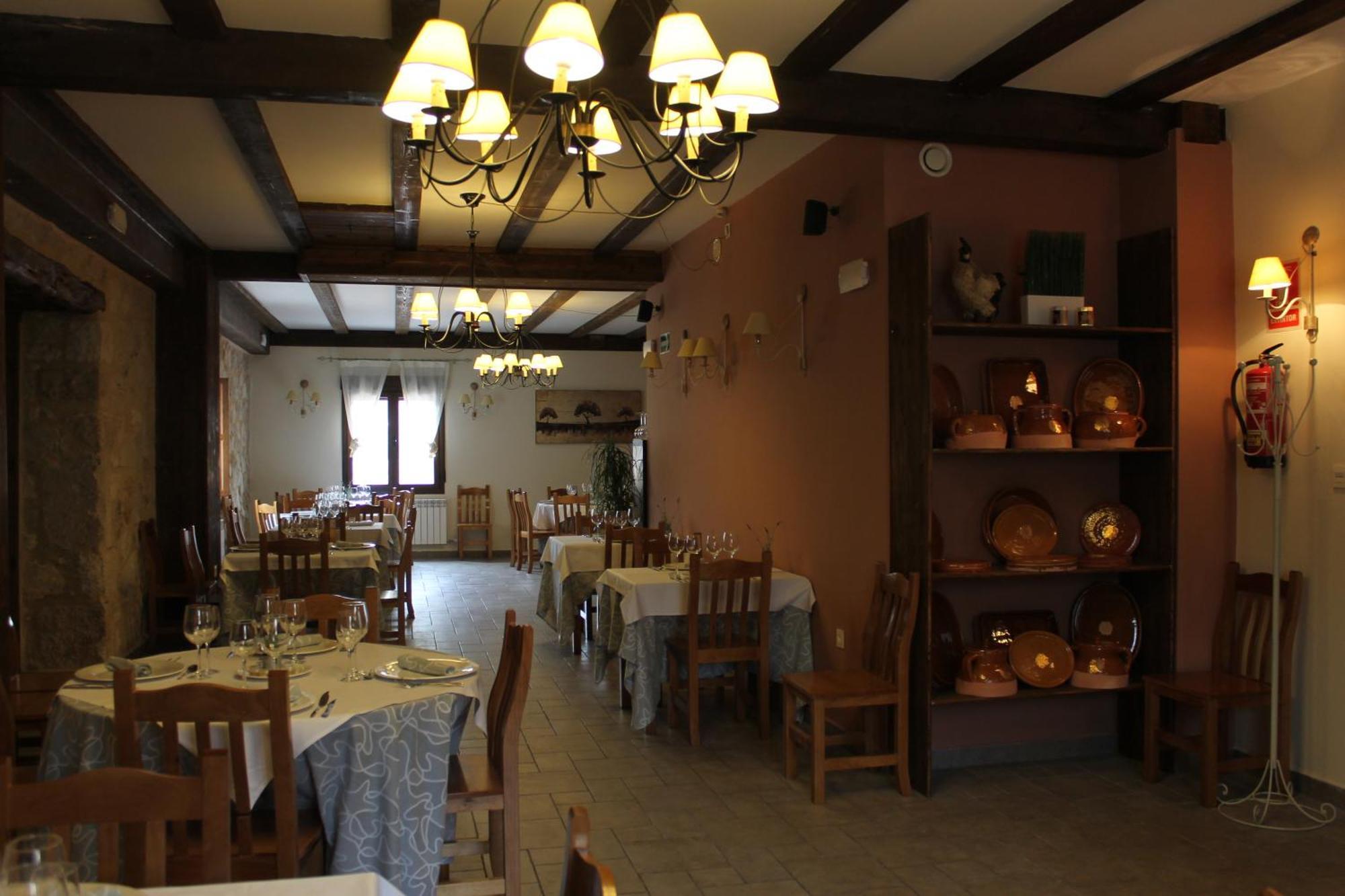 Hotel Rural Restaurante Las Baronas Santa Cruz de la Salceda Exterior foto
